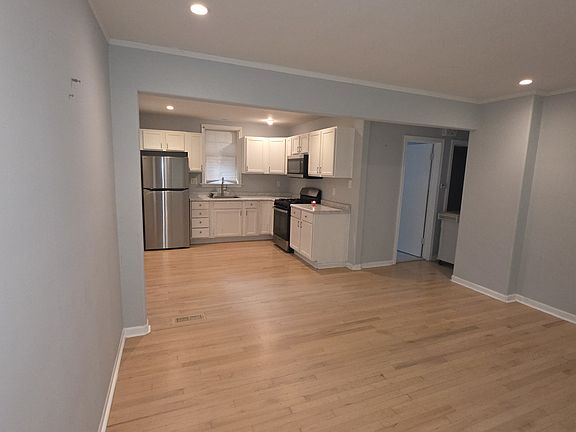 Living Room /Eat-In Kitchen 
Open Concept