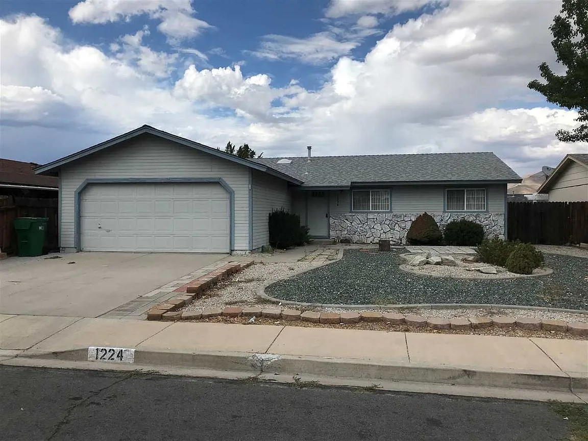 1224 Slide Mountain Dr photo 1