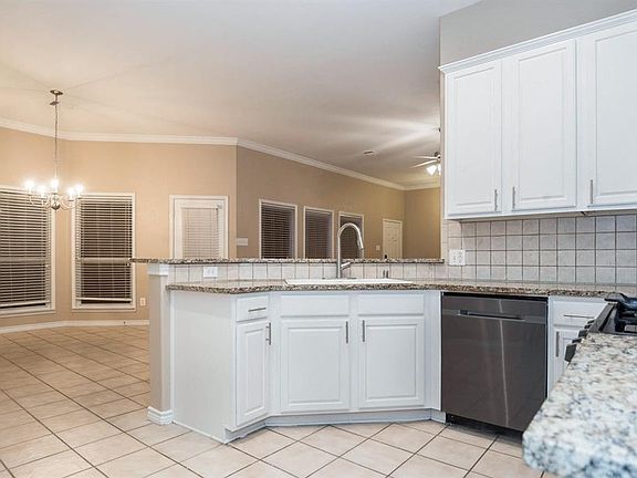 5th image of 9474 Grosvenor Pl