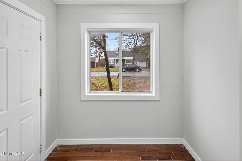 2nd image of 5 Nielson Road