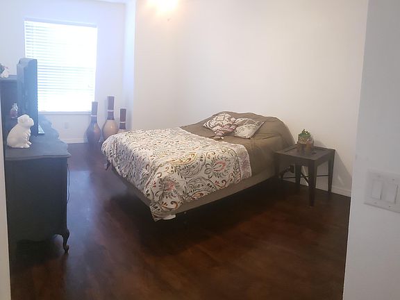 5th image of 1890 Kamloops St NW