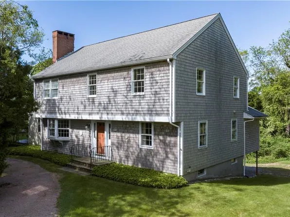 61 Bayview Rd, Charlestown, RI 02813