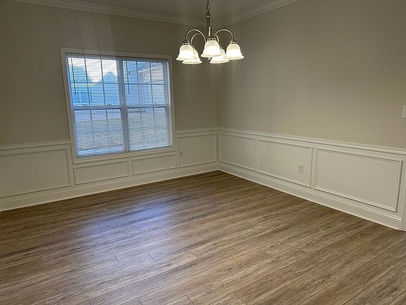 5th image of 125 Wiltshire Dr #125