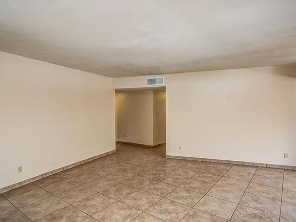 4th image of 3333 N El Burrito Ave