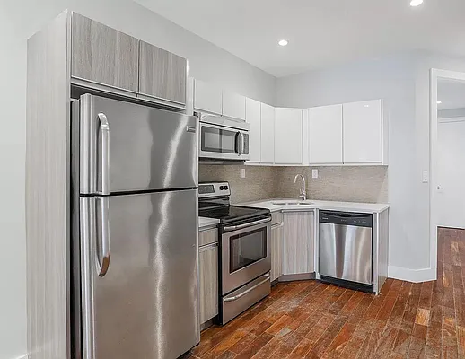 Rented by ERNY LLC | media 12