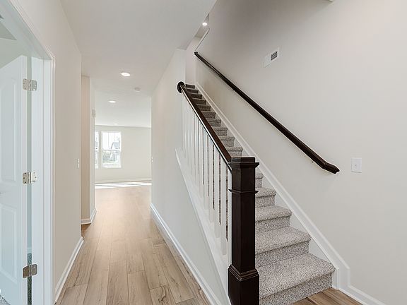 2nd image of 3371 Churchill Ln