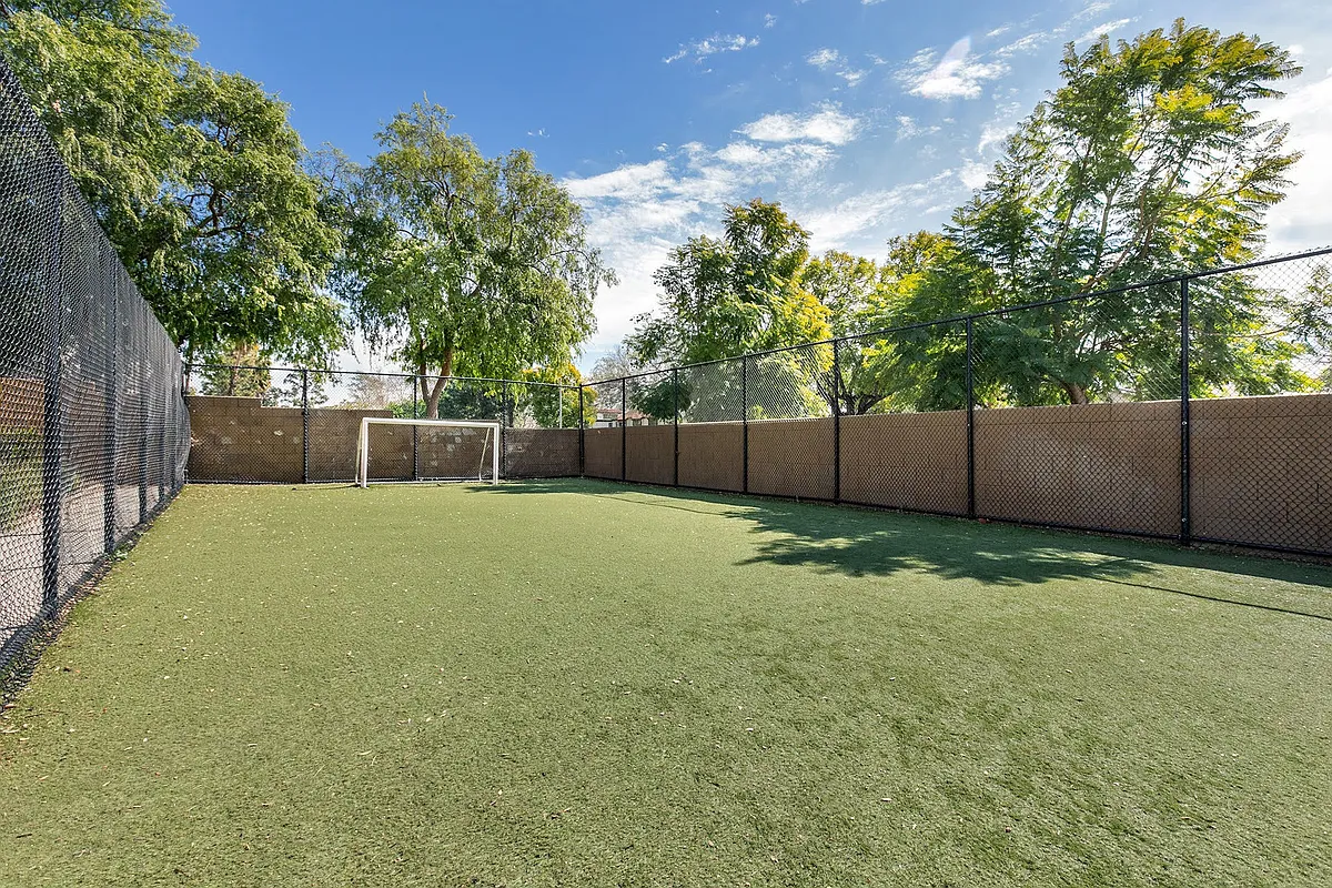 Building Photo - Casitas Apartments