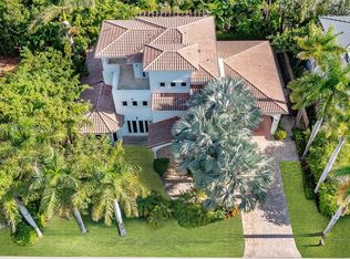 541 S Mashta Dr, Key Biscayne, FL 33149