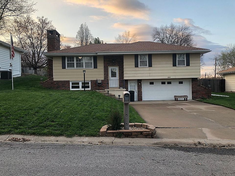 1st image of 4809 Arrowhead Dr