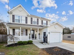 332 Roberts Ave, Bellmawr, NJ 08031