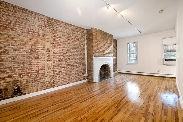 Rented by Corcoran | media 18