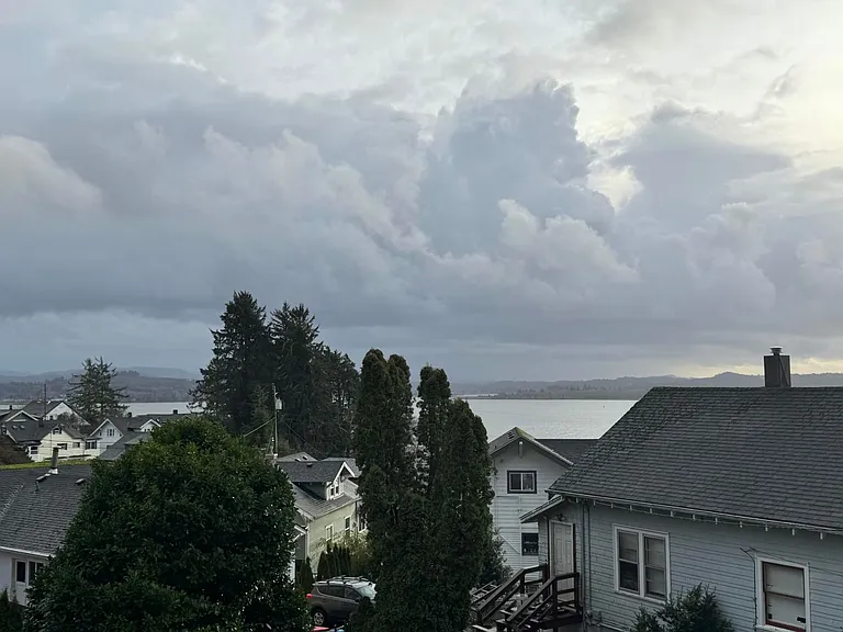 634 Alameda Ave — Photo 1