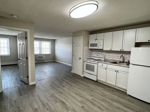 Ridgewood Apartments Gardner, 90 Ridgewood Ln #105-13, Gardner, MA 01440