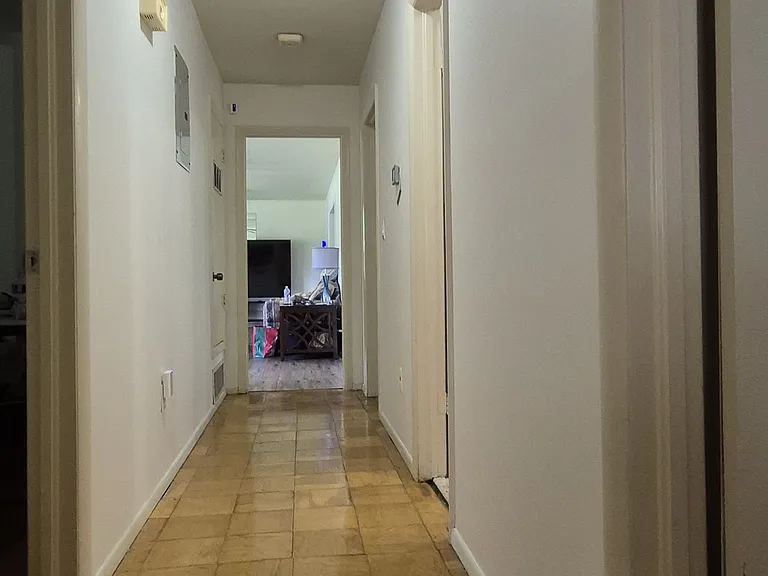 396 Andrew Dr — Photo 26