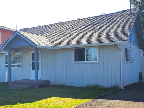 391 N 2nd St, Saint Helens, OR 97051