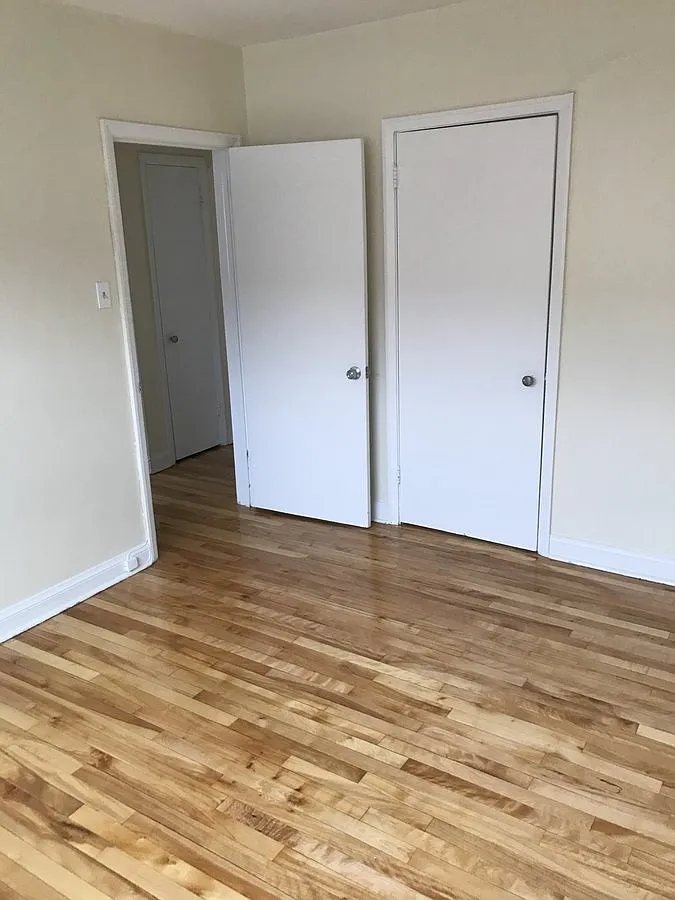 Mark Manor — Photo 1