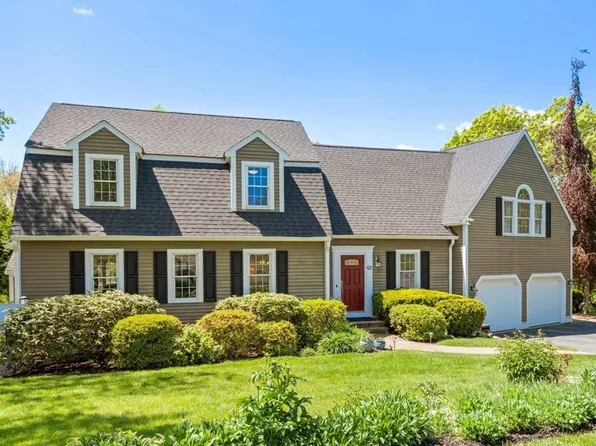 49 Kenelm Dr, Marshfield, MA 02050