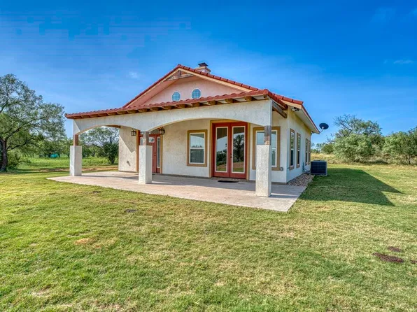 9584 W 71 Highway, Llano, TX 78643-0000