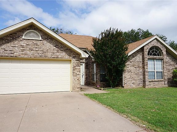 2nd image of 5074 Robertson Dr