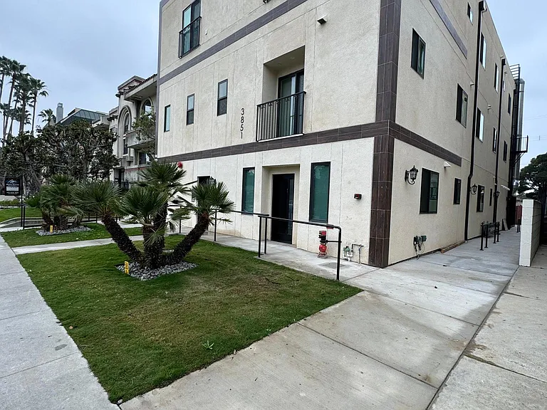 3851 Inglewood Blvd #1 — Photo 4