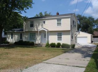 1916 Oak Park Dr, Muskegon, MI 49442