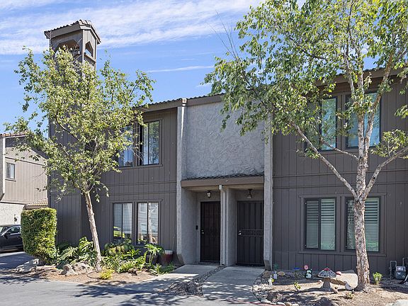 3rd image of 867 Greenfield Avenue