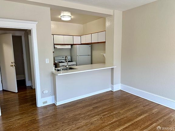 5th image of 2415 Van Ness Ave APT 102