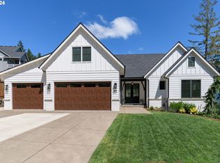 971 S 66th Pl, Springfield, OR 97478