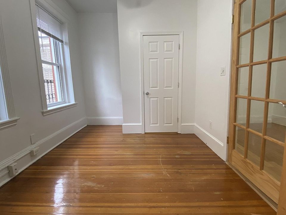1st image of 64 Hemenway St APT 23