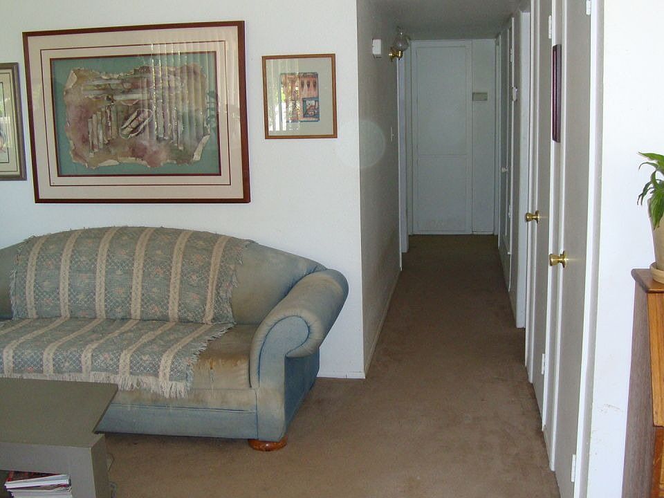 2nd image of 2124 W Sunnyside Ave