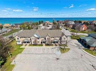 2 Harbour Dr Unit 14, Hamilton, ON L8E 6B1