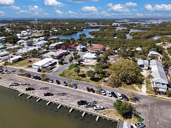 5th image of 373 1st St