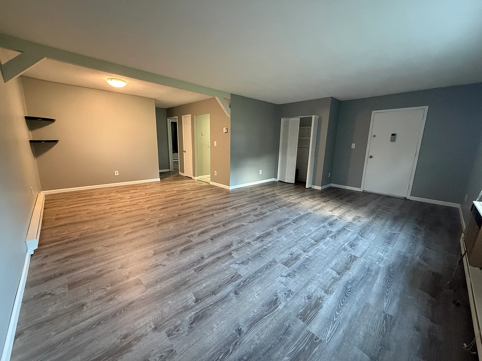 1 bed, 800 sqft, $1,900 — Photo 2