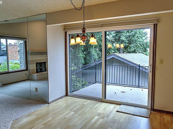 4th image of 3422 NE 83rd Ave