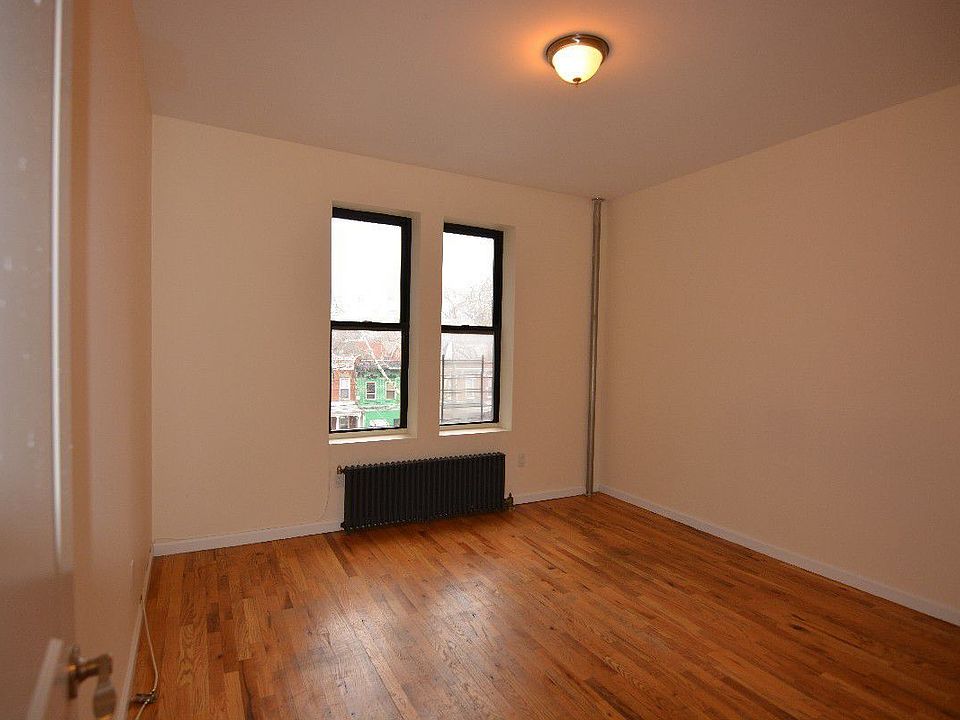 2nd image of 1155 E 35th St APT A8