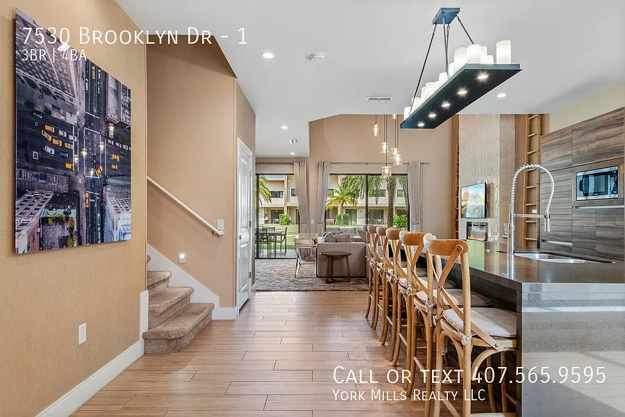 3 bed, 2195 sqft, $2,800 — Photo 2