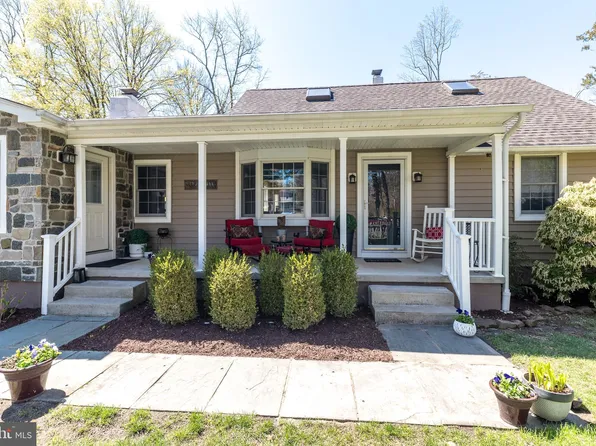 10 Butterfoss Ave, Titusville, NJ 08560