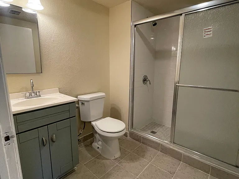 Genesis Apartments — Photo 47