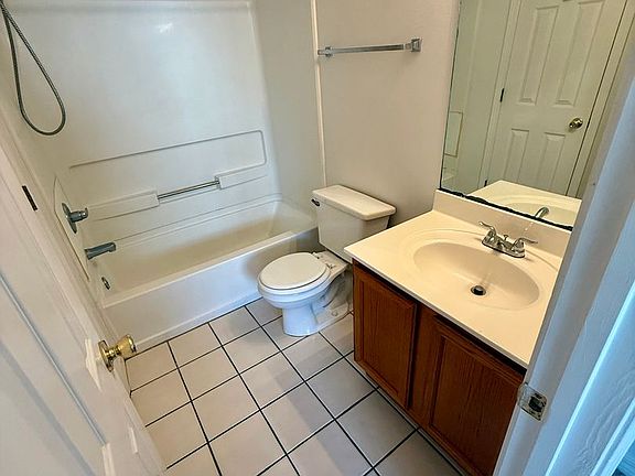 5th image of 573 Florosa Ct