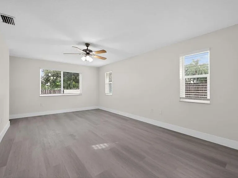 1329 SW 151st Way — Photo 7