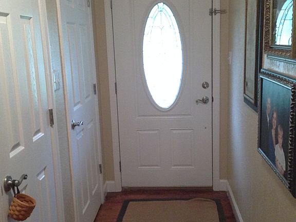 4th image of 1427 Little John Dr