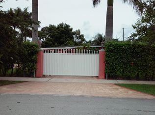 11471 SW 42nd Ter, Miami, FL 33165