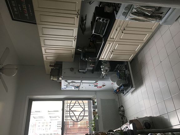 3rd image of 233 W 83rd St APT 7B