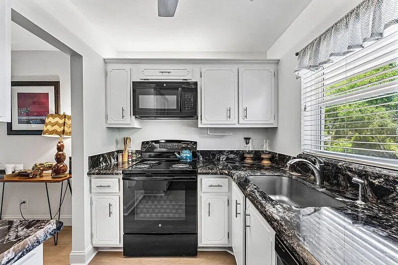207 Tropic Isle Dr #2100