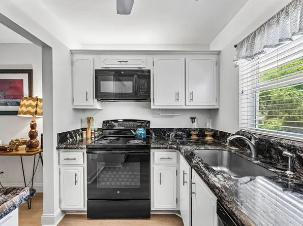 207 Tropic Isle Dr, Delray Beach, FL