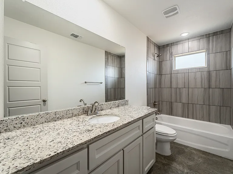 742 Freedom Cir — Photo 15