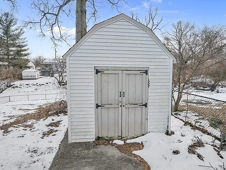 2448 Rainbow Ct — Photo 37