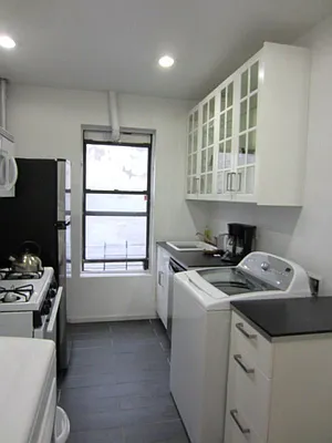 Rented by Bohemia Realty Group | media 10