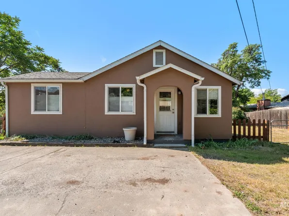 1377 1/2 Poplar St, Clarkston, WA 99403