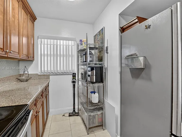 9330 Lagoon Pl #307 — Photo 8
